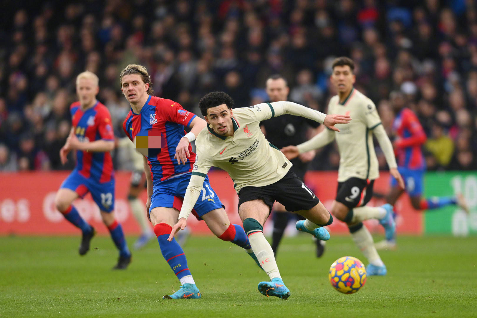 亚冠比赛中 亚冠比赛中